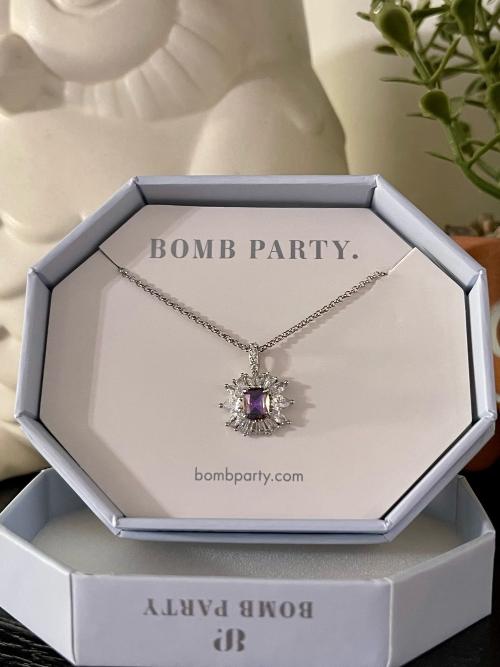 Rainbow Topaz silver pendant with petite chain